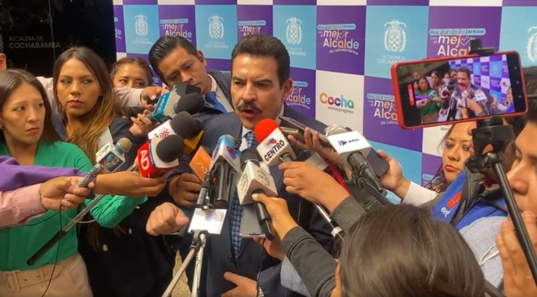 Manfred Reyes Villa: «Para cambiar Bolivia, primero se debe poner orden»