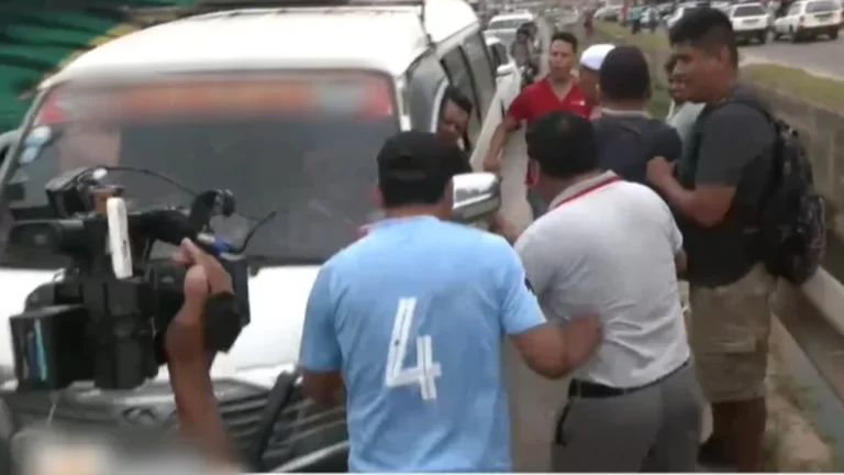 Micreros desatan violencia durante paro indefinido en Santa Cruz