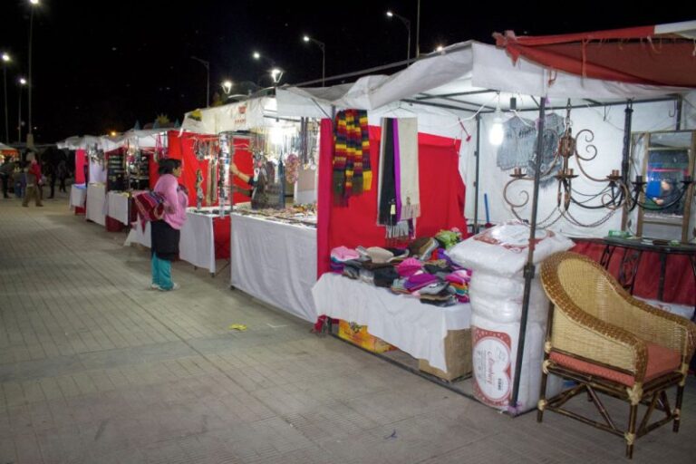 Feria Navideña de Tarija continuará en la calle Delio Echazú