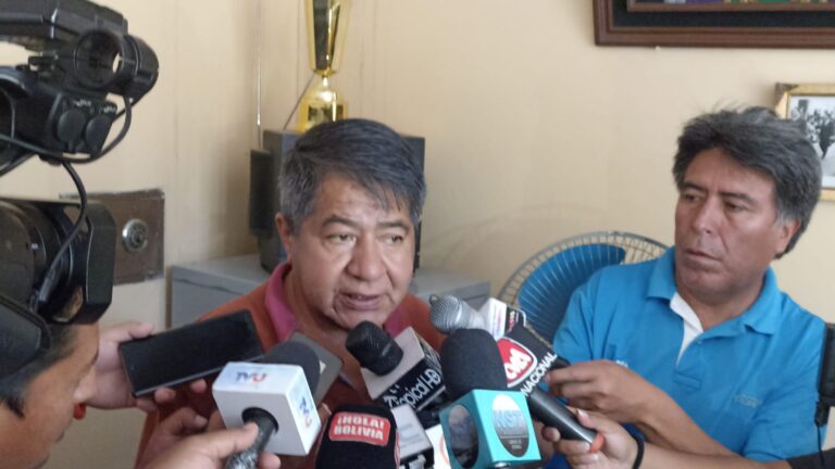 Autotransporte de Tarija destaca mejoras en el suministro de combustible y alerta sobre el deterioro vial
