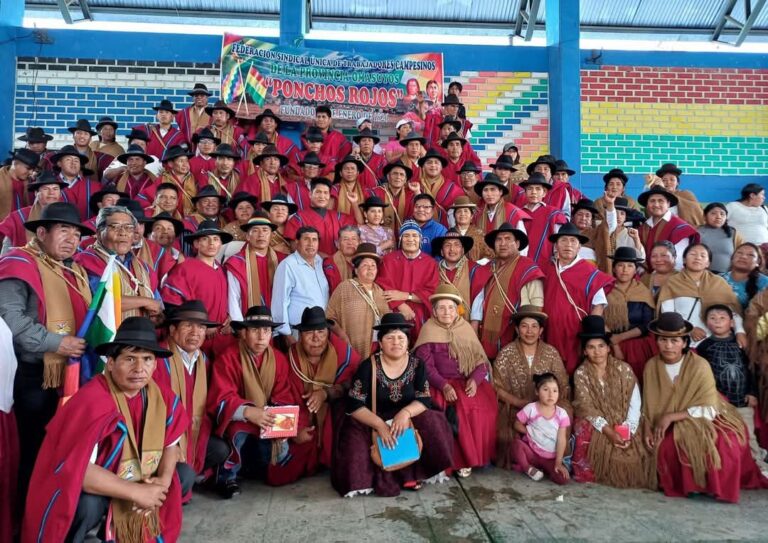 Ponchos Rojos refuerzan la seguridad de Evo Morales en el Trópico de Cochabamba