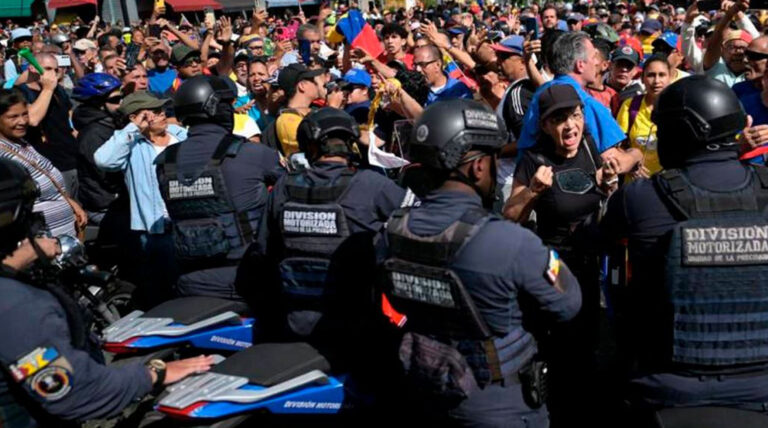 Maduro asume su tercer mandato proyectándose como uno de los líderes más longevos de Venezuela