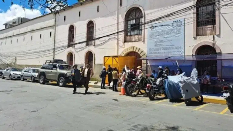 Mujer retira denuncia por presunto abuso grupal en la cárcel de San Pedro