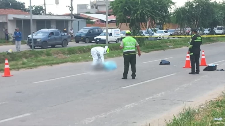 Camión atropelló y arrastró a un motociclista en Santa Cruz: conductor estaba ebrio