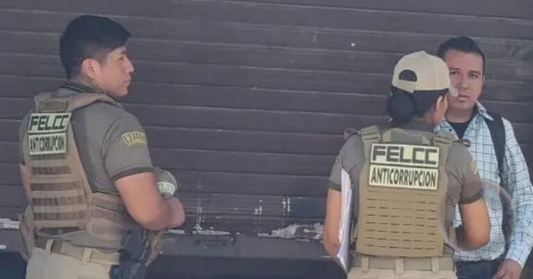 Allanan casa de empeños tras hallazgo de oro y dinero en vehículo que atropelló a una maestra