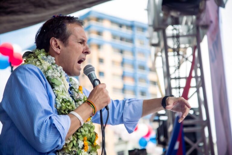 Analista critica a Tuto Quiroga por no avalar encuestas: “No quiere exponerse a perder anticipadamente”