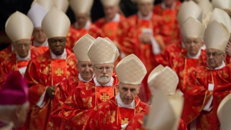 El Vaticano confirma que el cónclave para elegir al nuevo Papa comenzará el 7 de mayo