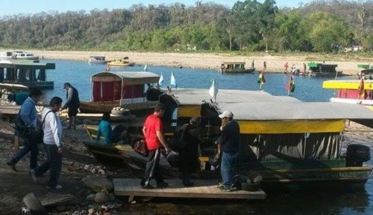Delincuentes y agresores sexuales cruzan sin problemas la frontera entre Bermejo y Argentina